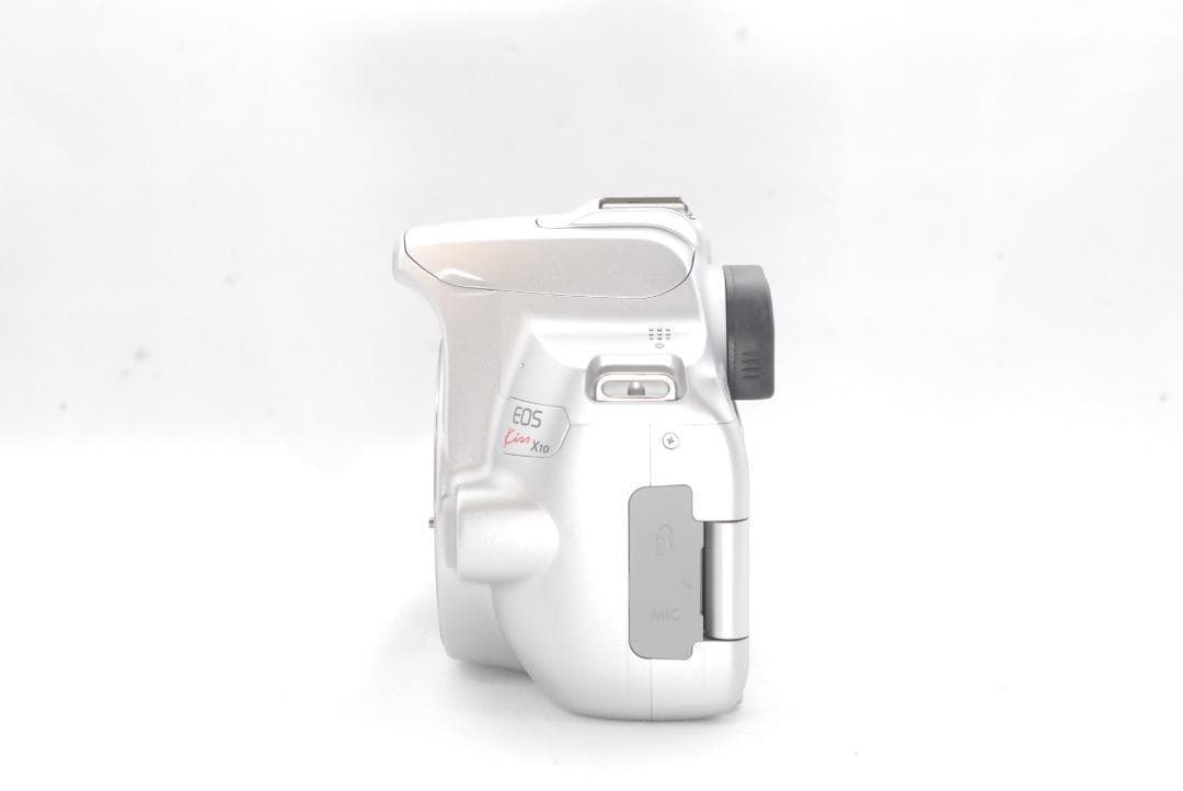 Wi-Fi機能付き✨Canon　kiss　X10　シルバー　ボディのみ　一眼レフ