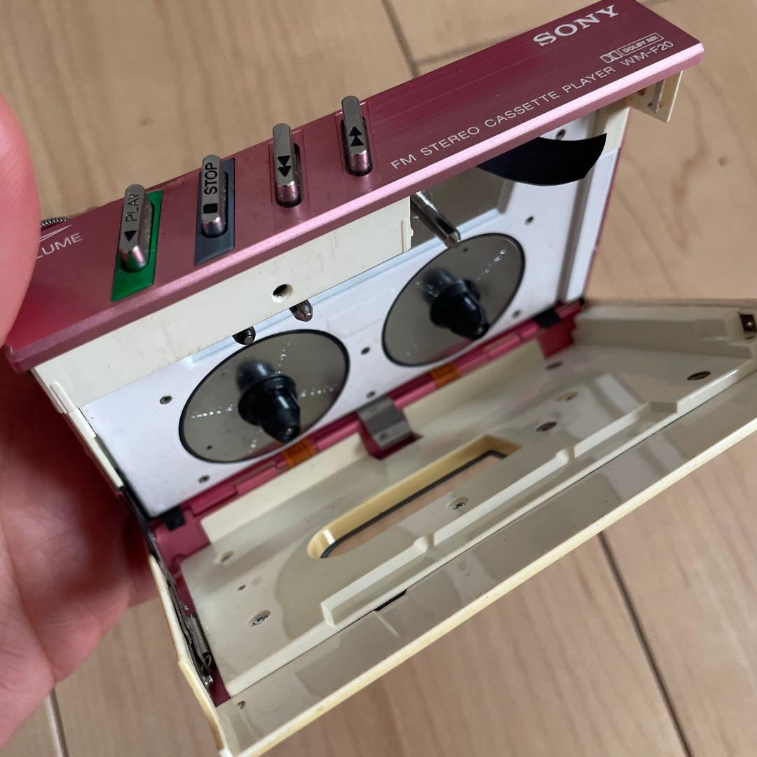 WALKMAN カセットウォークマン　WM-F20 ピンク