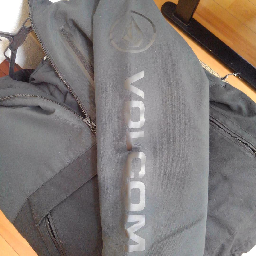 スノーボードウエア上下セット　ボルコム VOLCOM 140くらい