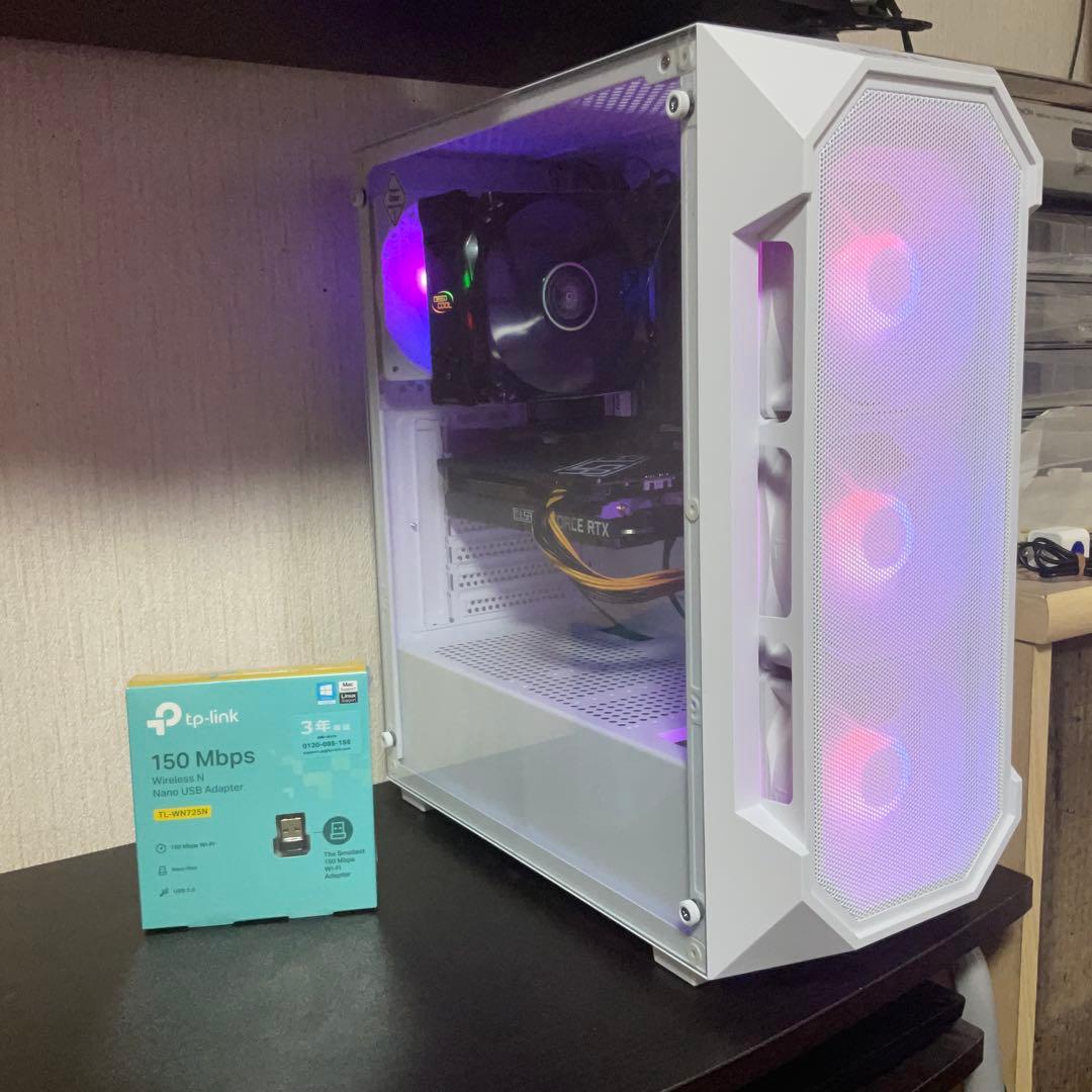 高性能白ゲーミングPC/i7 9700f/RTX2070 FPS快適プレイ