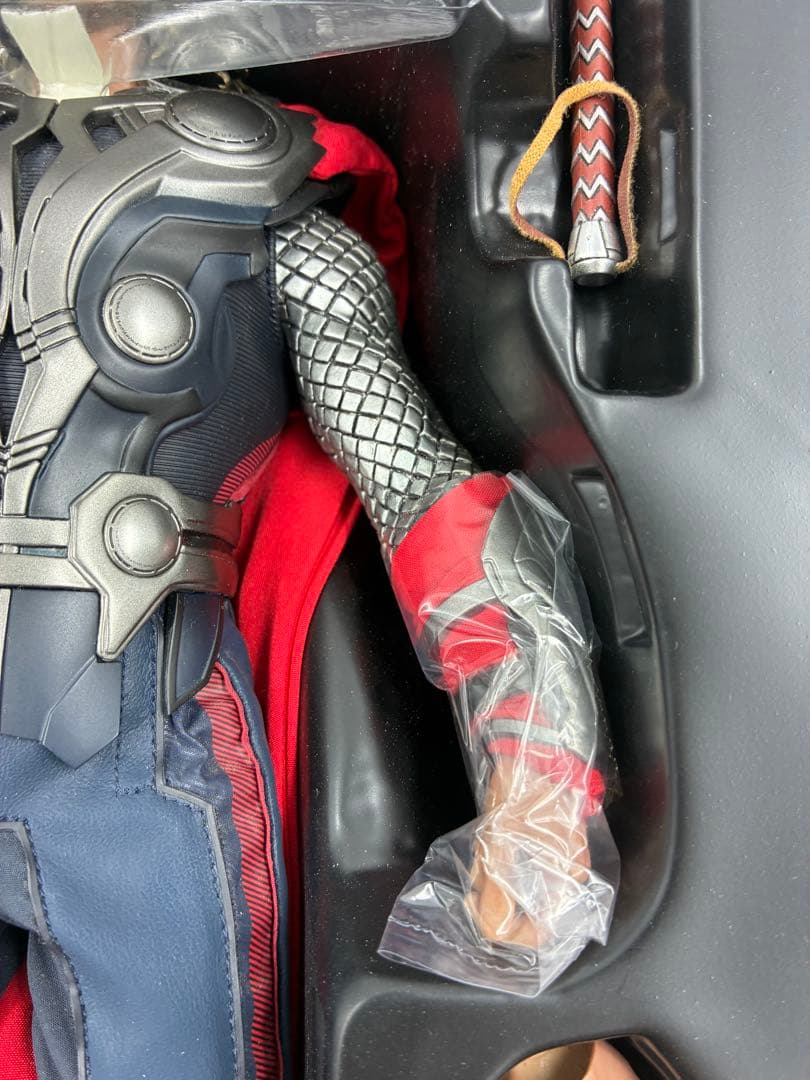 ホットトイズ ソー 1/6 アベンジャーズ 外箱色あせ有