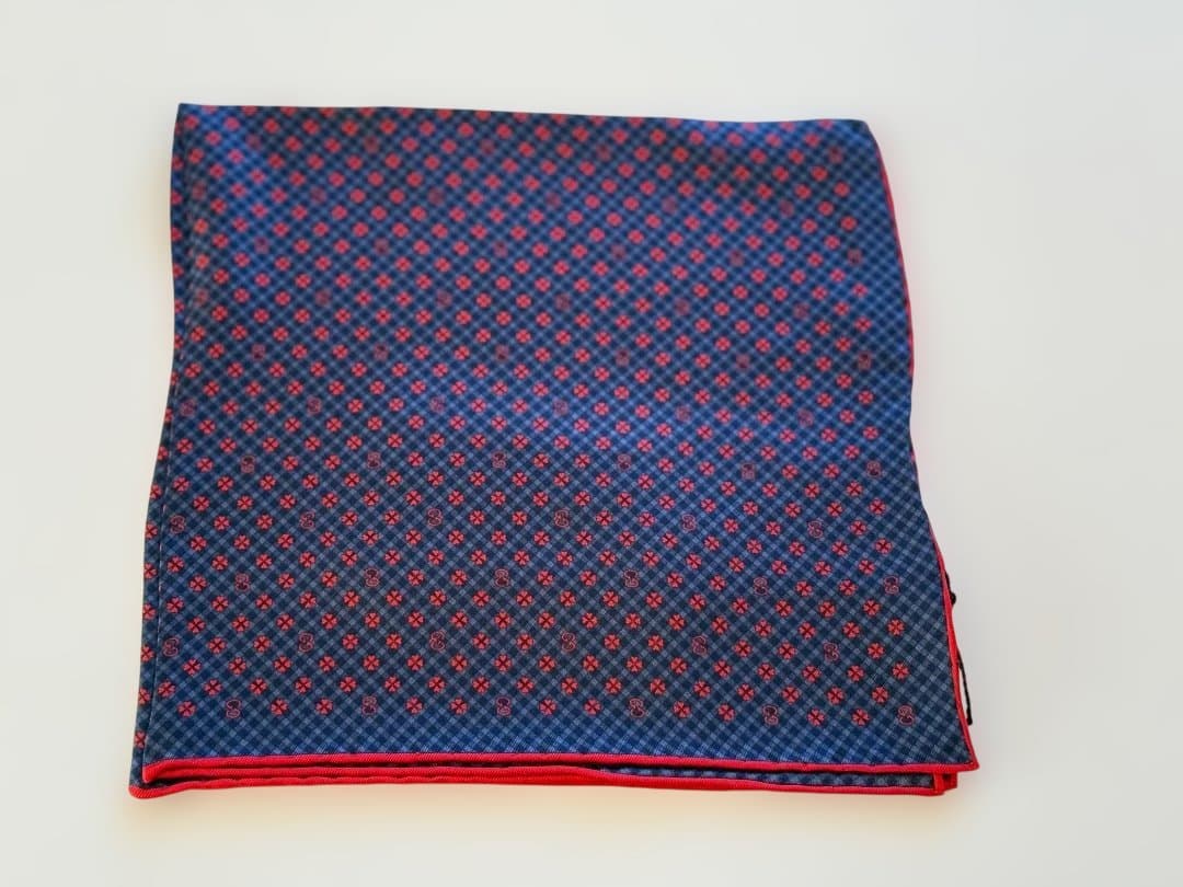 GUCCI シルクハンカチ ネイビー/レッド