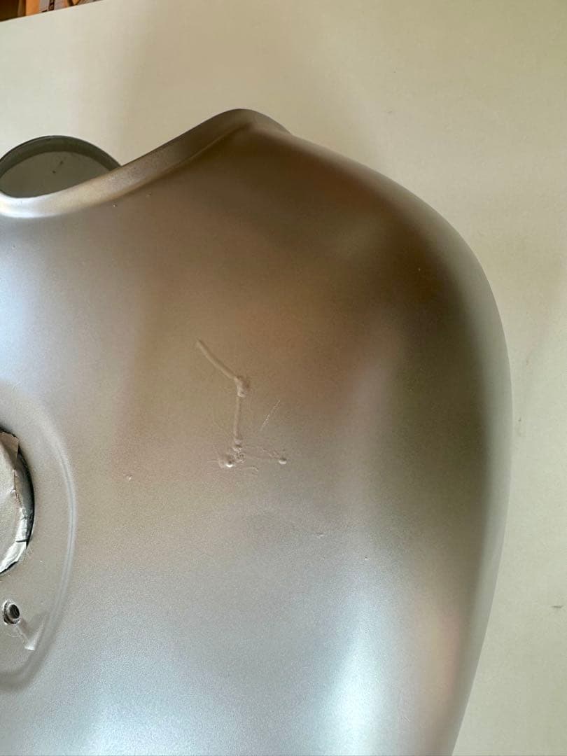 送料込み！エストレヤ 純正タンク シルバー BJ250A キャブ車