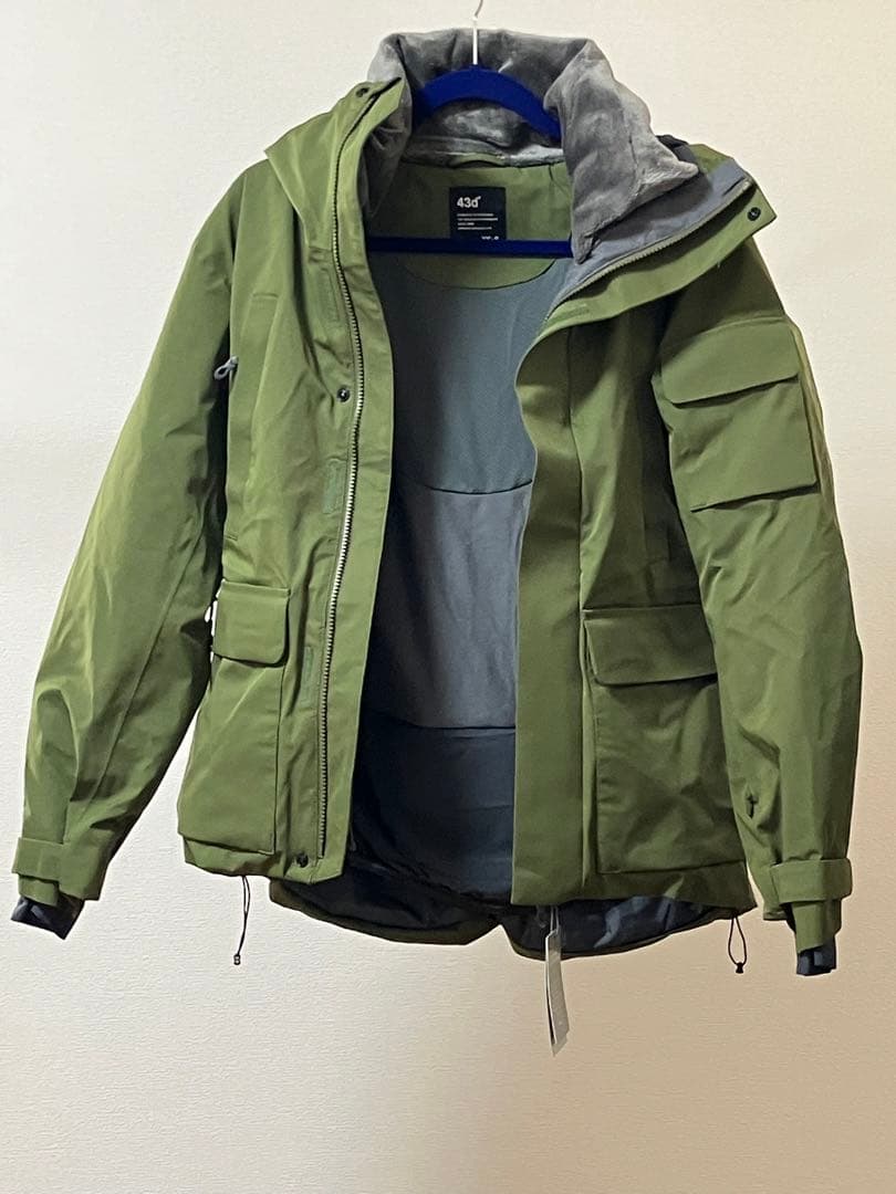 スノーボードジャケット