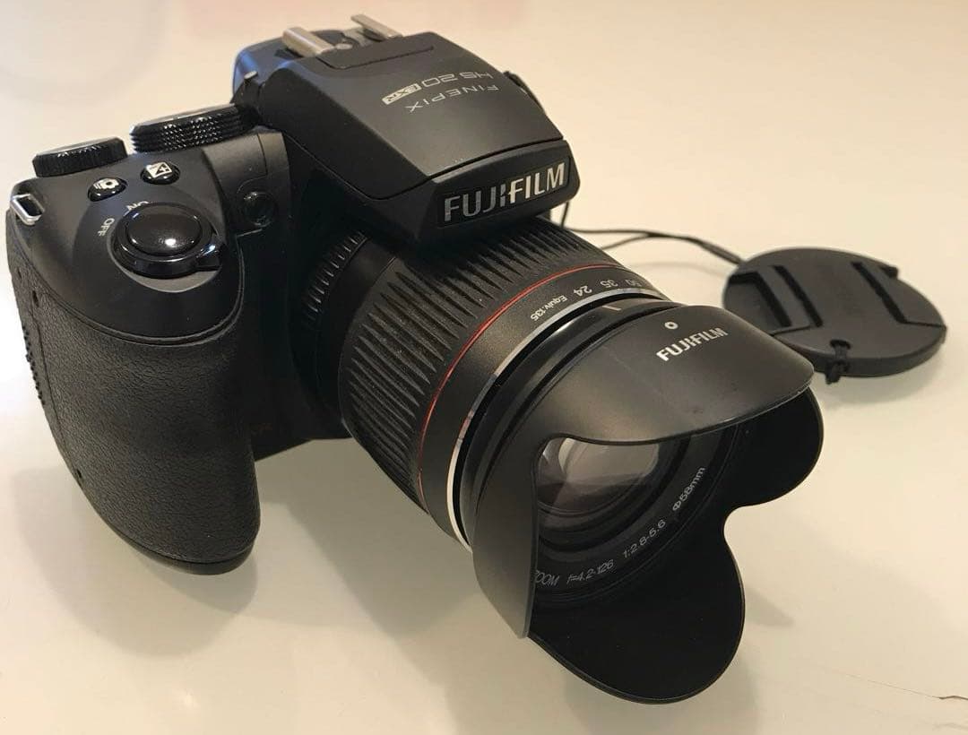 FUJI FILM デジタルカメラ　FINEPIX HS20EXR