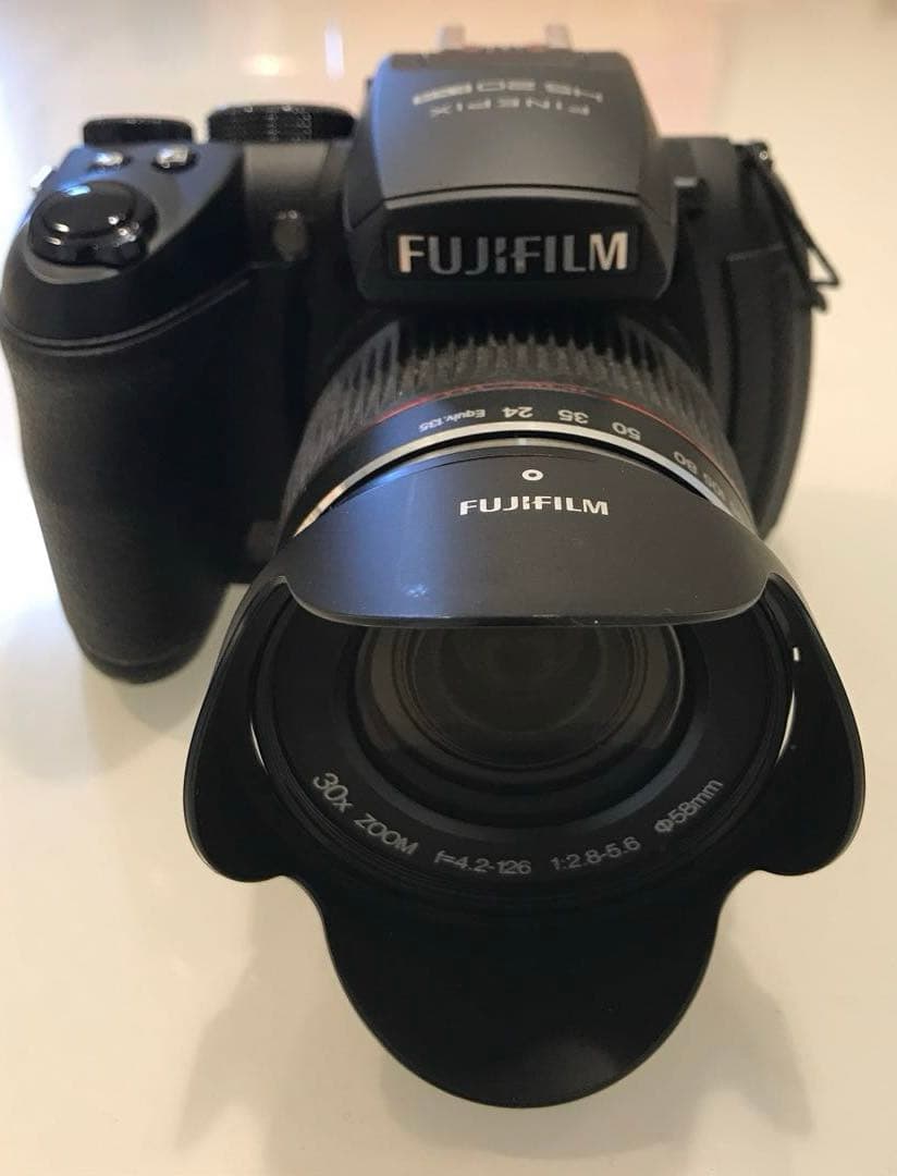 FUJI FILM デジタルカメラ　FINEPIX HS20EXR