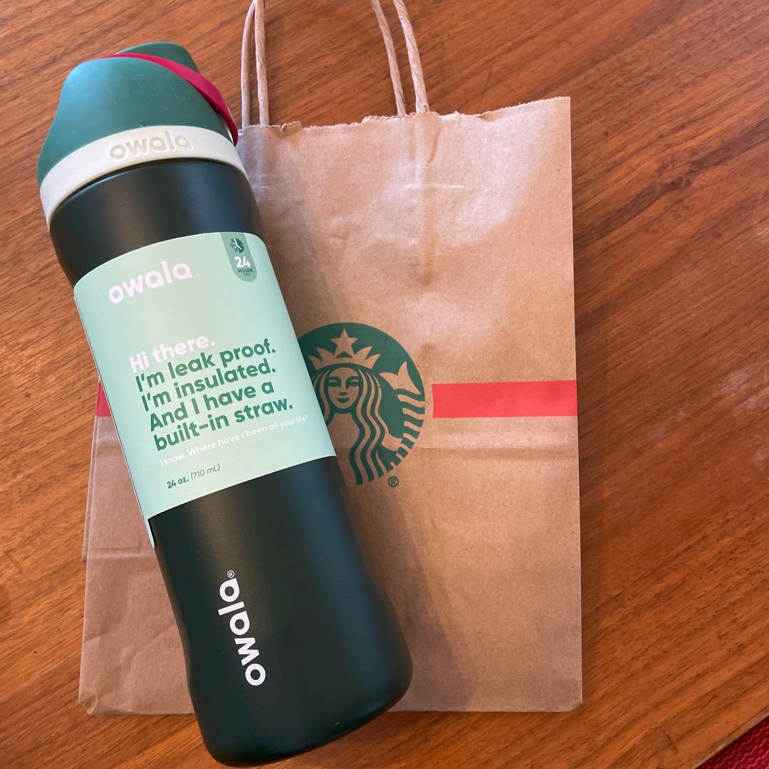 Starbucks Owala限定コラボホリデー水筒ウォーターボトル