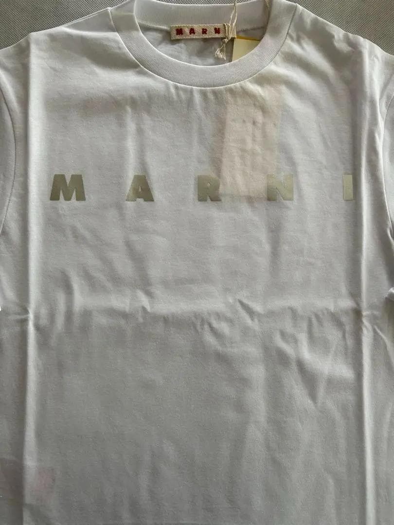 【新品】大人もOK MARNI ロゴプリント Tシャツ 12Y 150cm