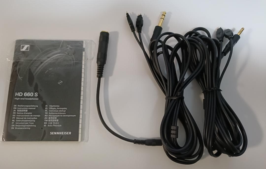 有線ヘッドホン SENNHEISER HD660s