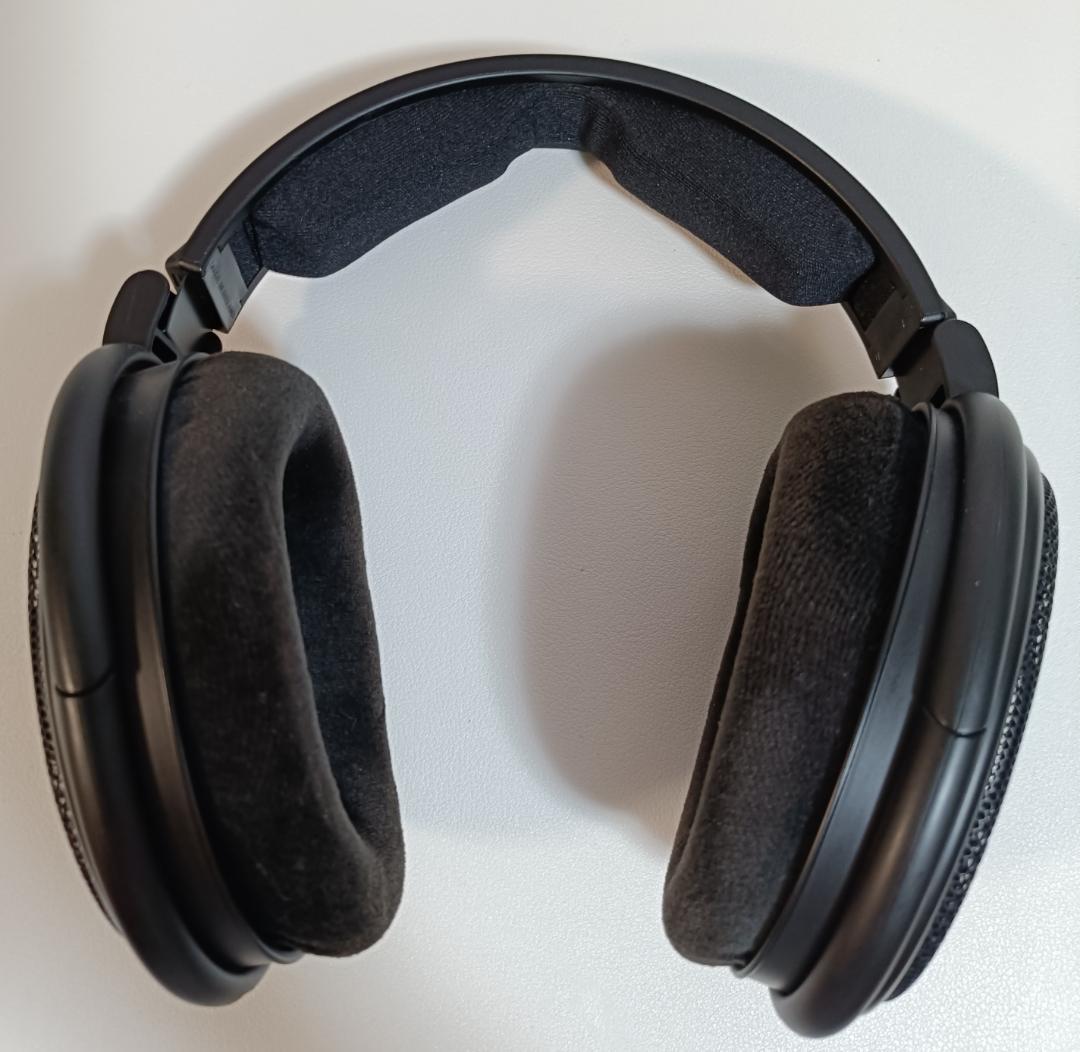 有線ヘッドホン SENNHEISER HD660s