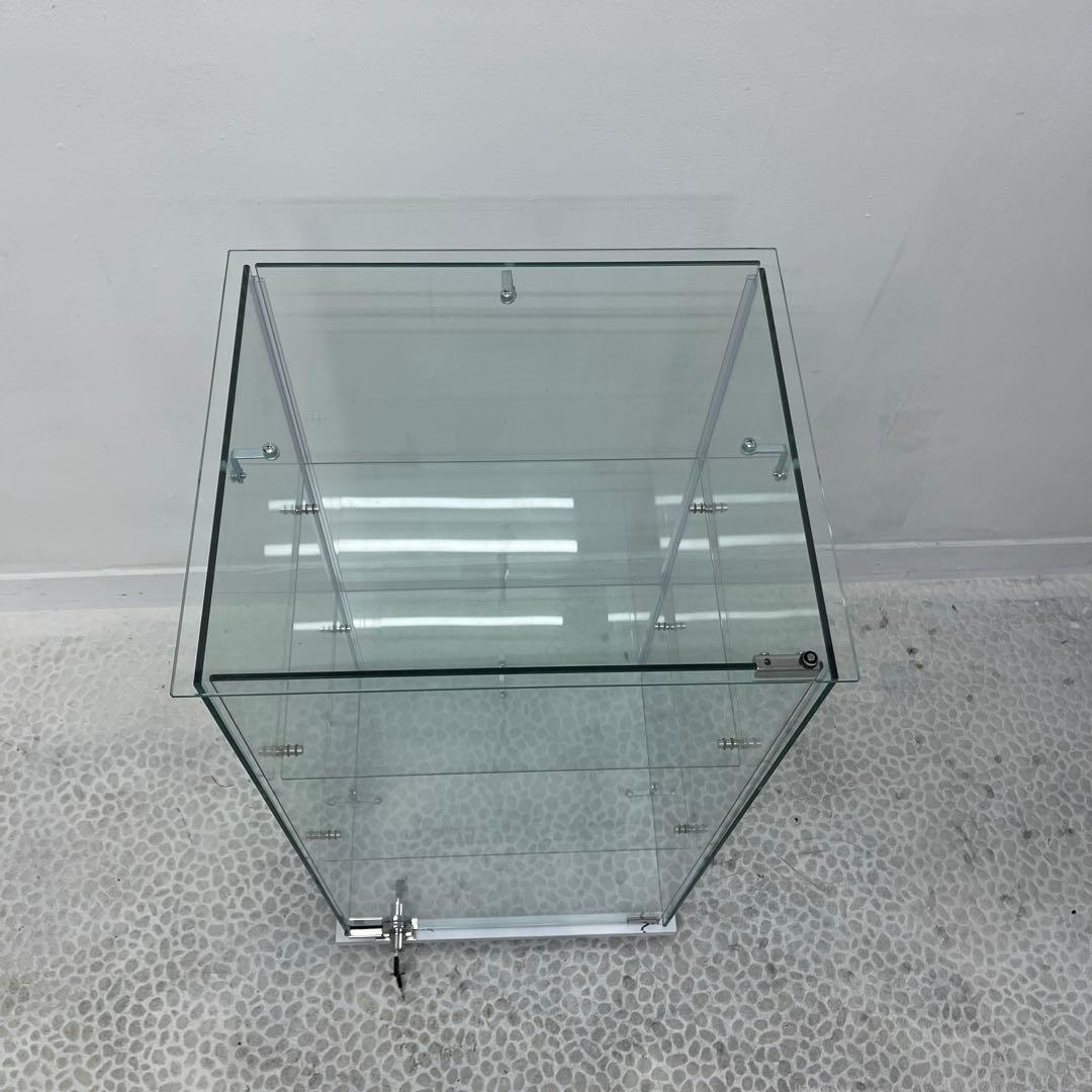 【配送可/直接引取歓迎】全面強化ガラス コレクションケース 3段 白塗装・鍵付き