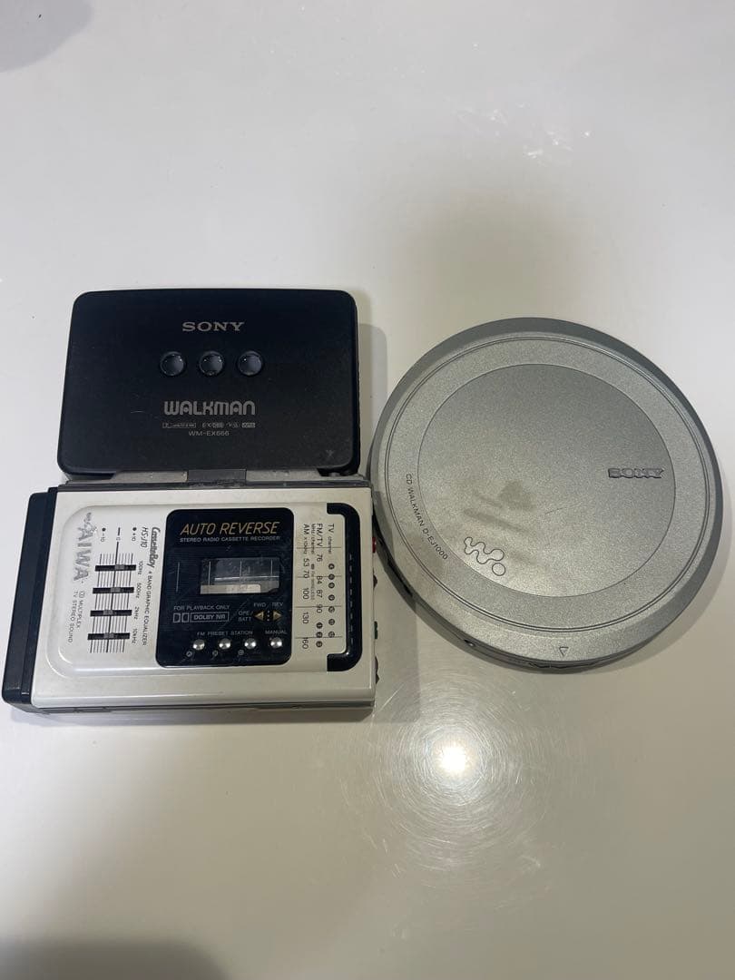 SONY CDプレーヤーとSONY、AIWAカセットプレイヤーのセット　ジャンク