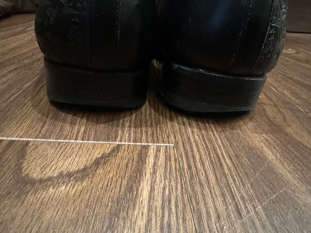 MAGNANNI スペイン製　レーザー刻印ホールカット