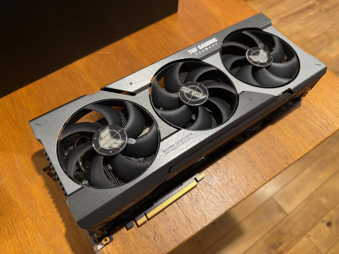 グラフィックボード・グラボ・ビデオカード ASUS AMD Radeon RX 7900 XTX OC Edition