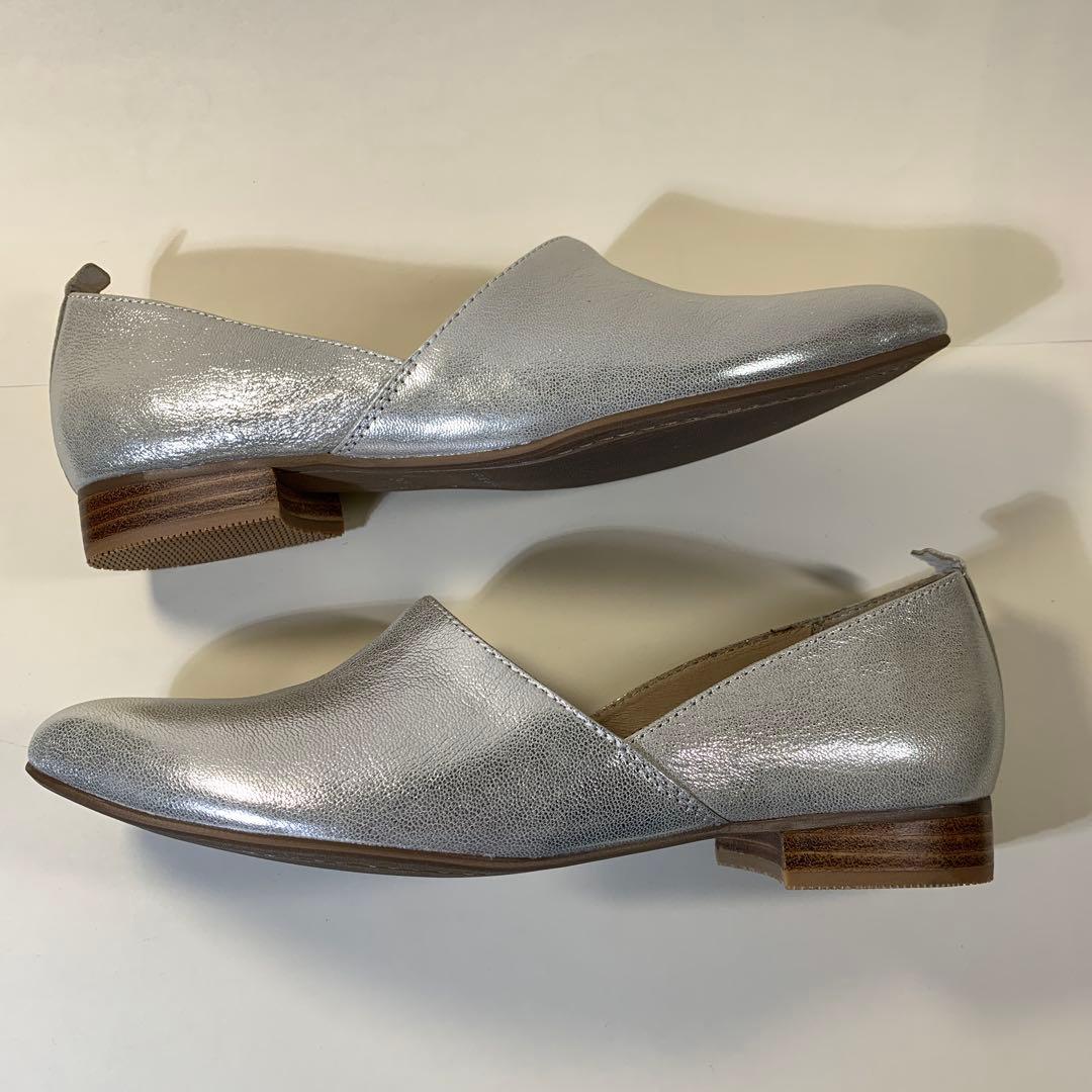 REGAL シルバー フラットシューズ 24.5cm