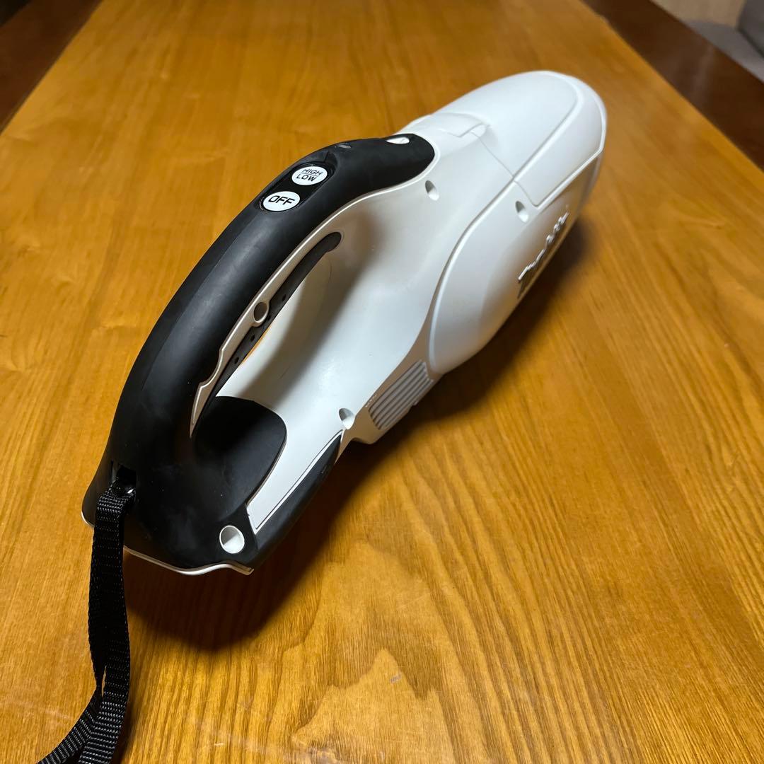 マキタ　makita 充電式クリーナー CL142FD 掃除機