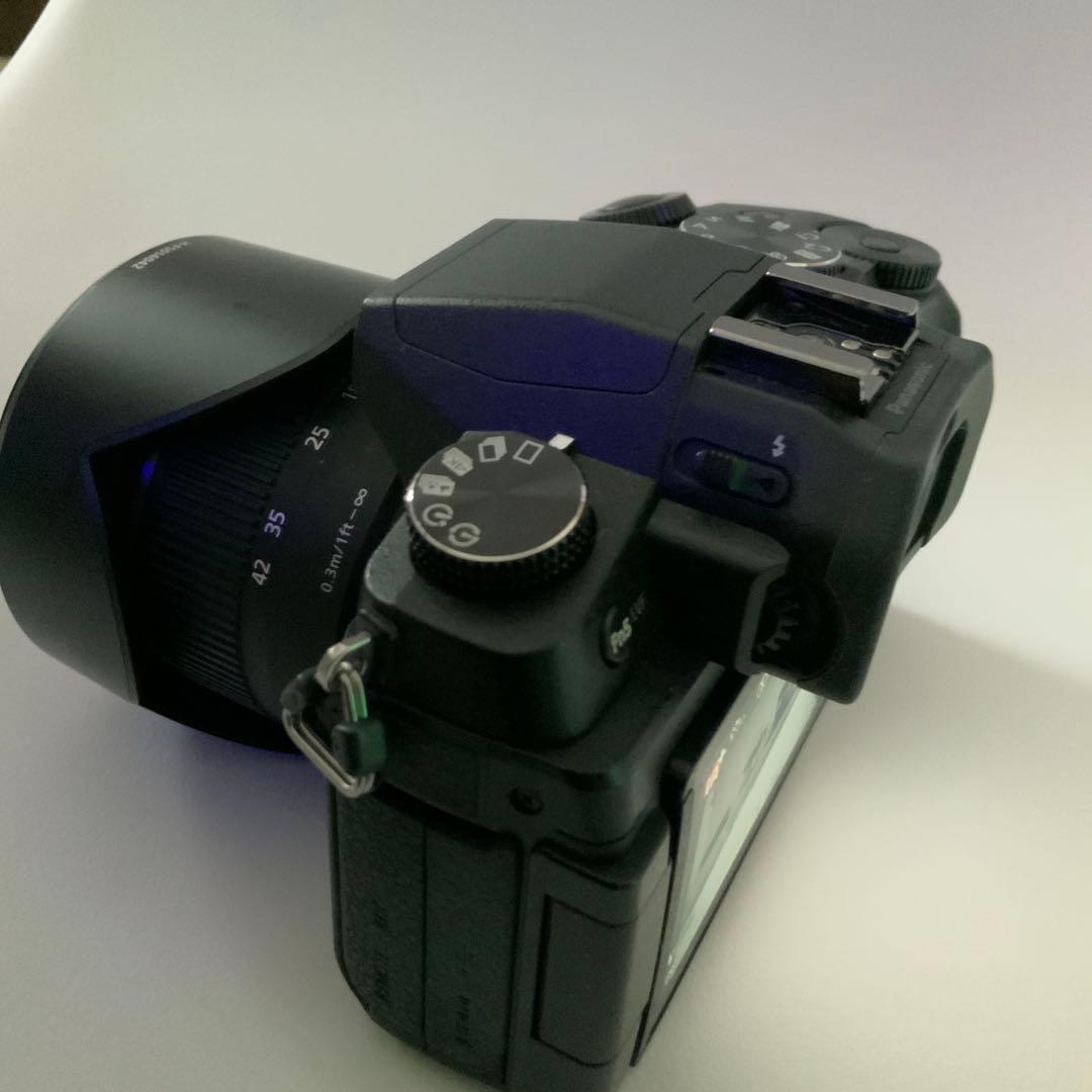 LUMIX G デジタル一眼レフカメラ 本体とレンズ2本