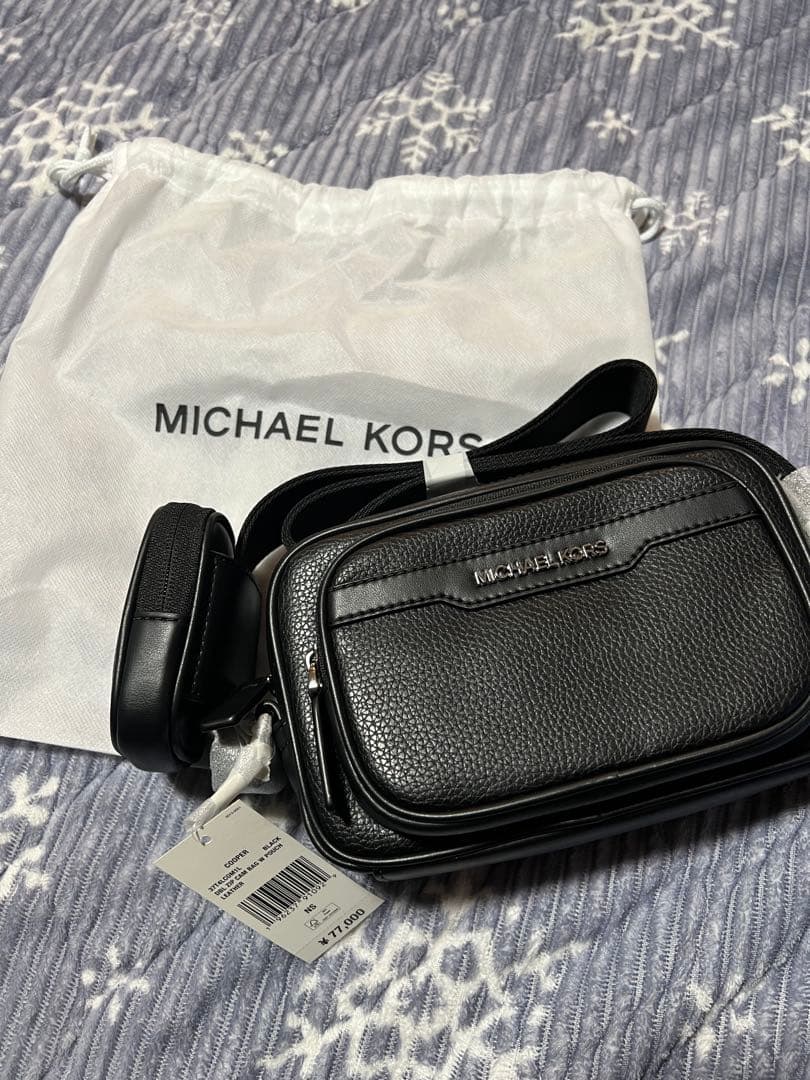MICHAEL KORS ブラックショルダーバッグ