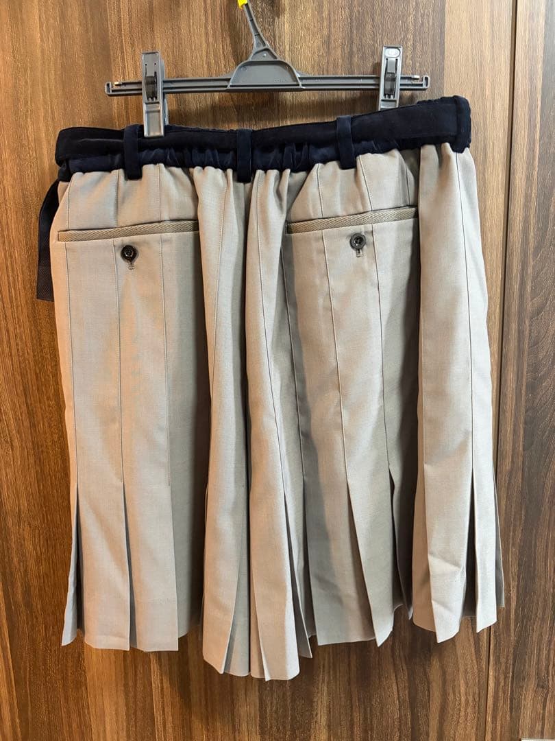 Sacai プリーツショーツ【10月16日まで】