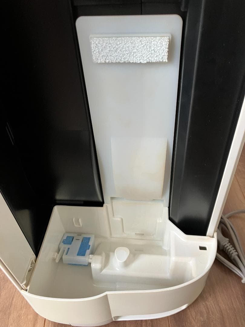 シャープ 加湿空気清浄機　KI-PS50-W　22年製