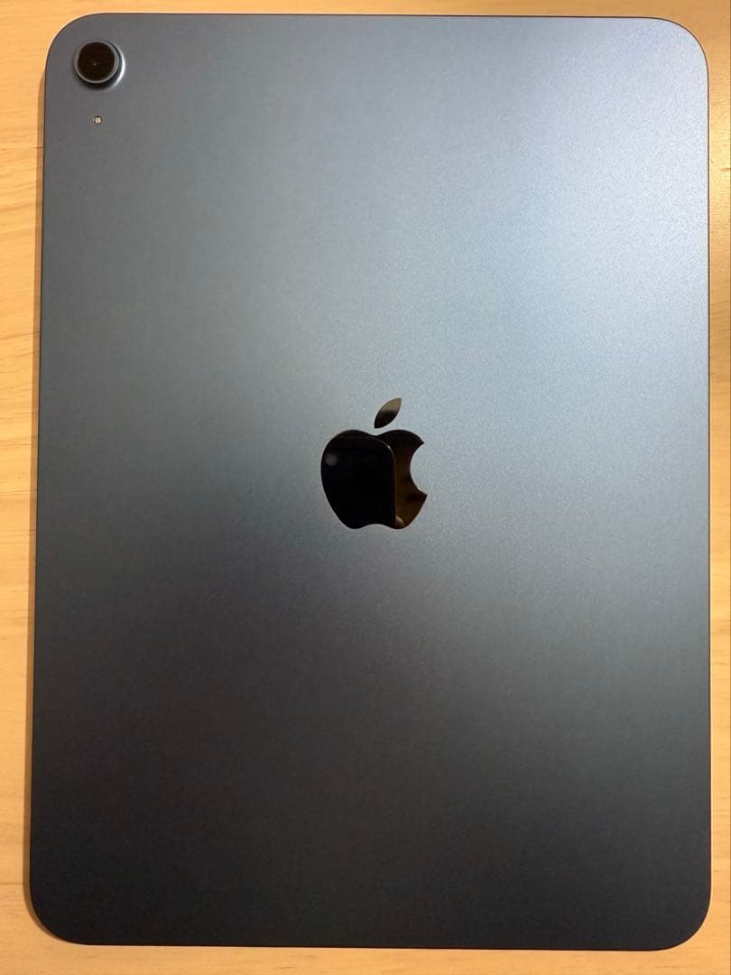 Apple iPad 本体 ブルー 箱付き　ガラスフィルム　ケースあり