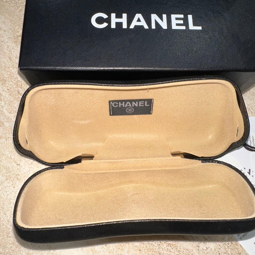 CHANEL フラワーモチーフ サングラス