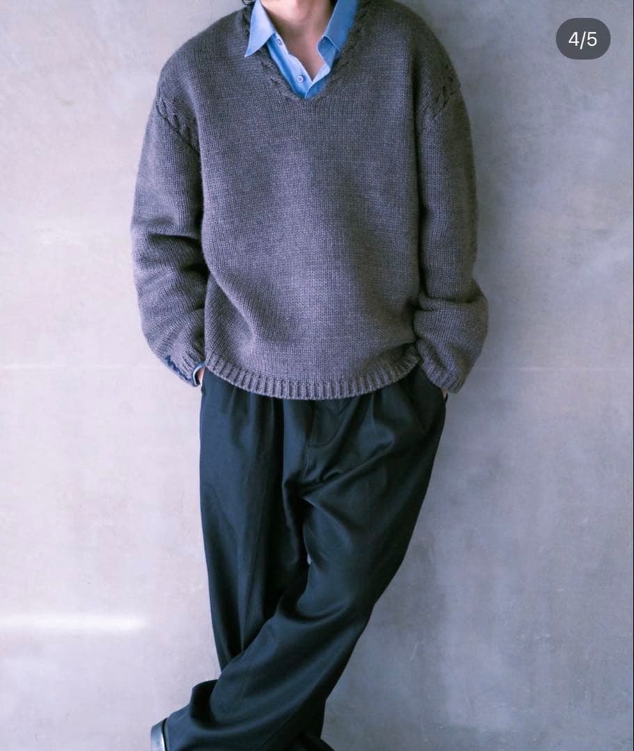 g'morning Vネックニット