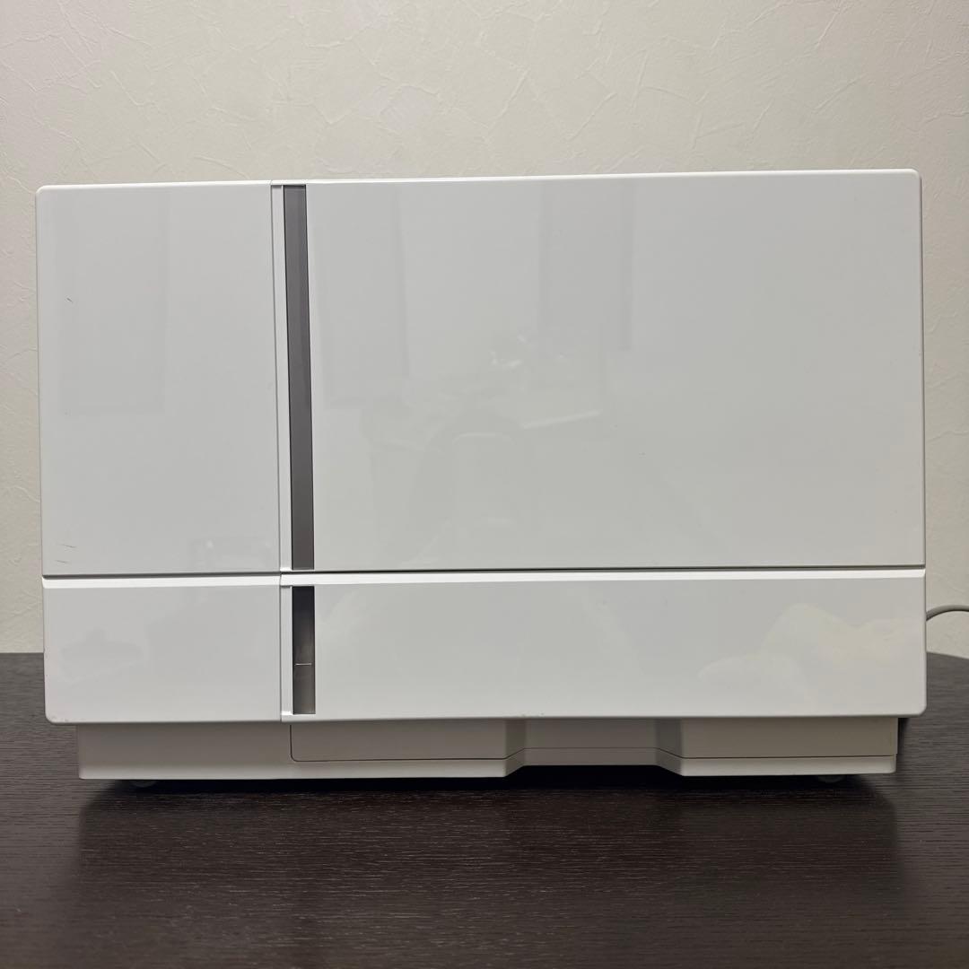 美品　パナソニックPanasonic 衣類乾燥除湿機 F-YHUX90