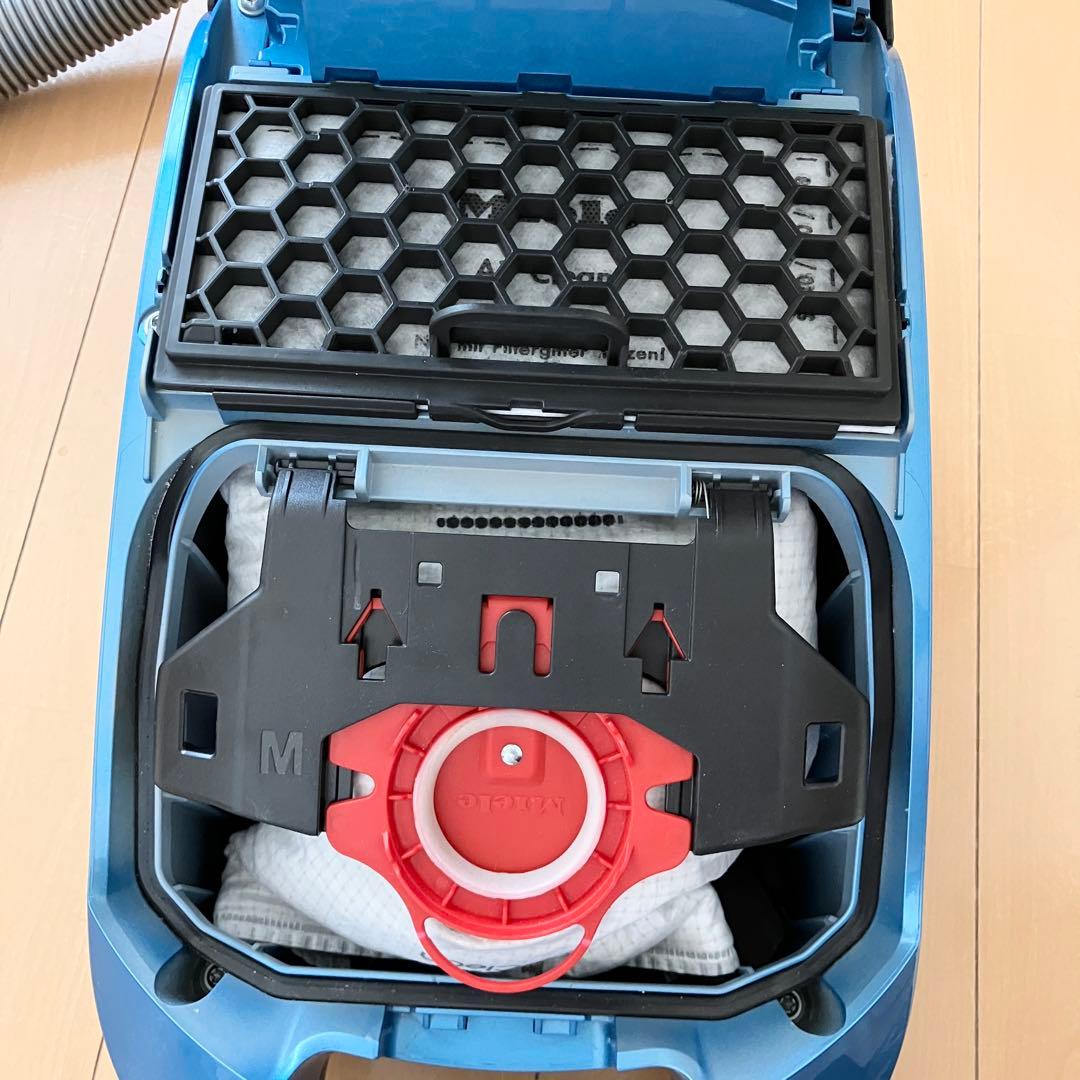 ミーレ　Miele ブルーラグーン S4210 キャニスター掃除機