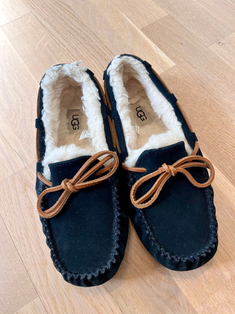 UGG ブラック モカシン　超美品
