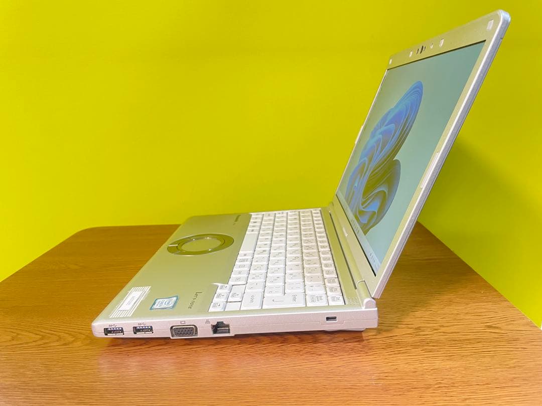 Panasonic レッツノート CF-SV7