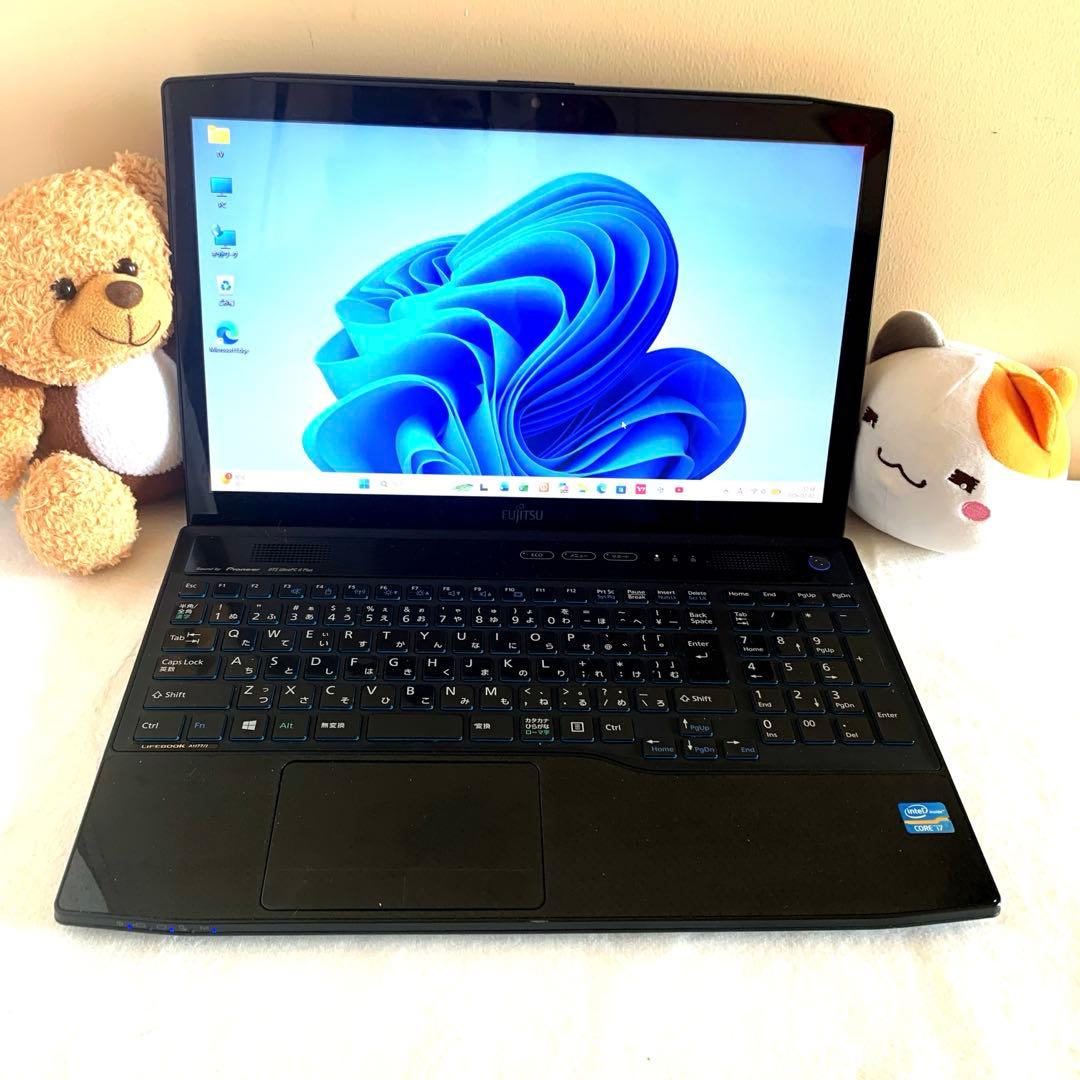 富士通 ノートPC i7 8GB 256GB SSD office2024