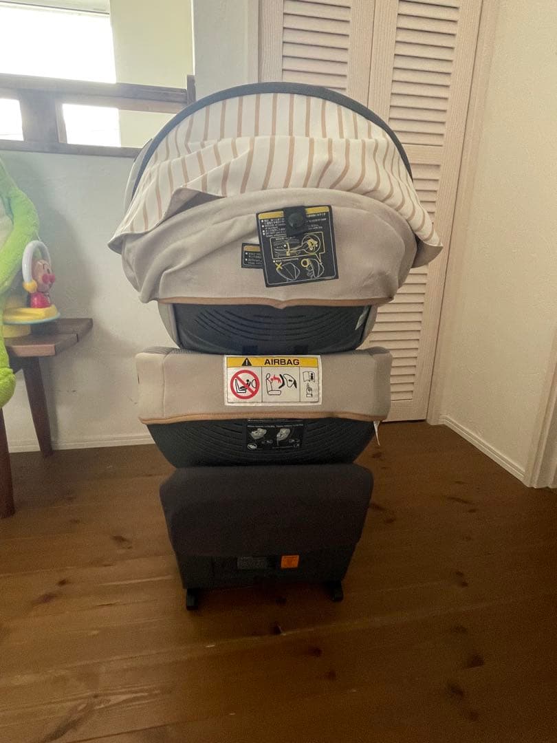 し*ん様 Combi アカチャンホンポ限定チャイルドシート the s Lott