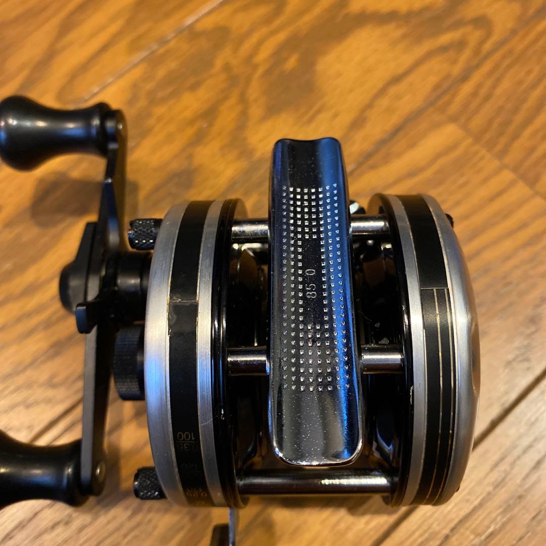 アブガルシア 4500CBベイトリール アンバサダー ABU