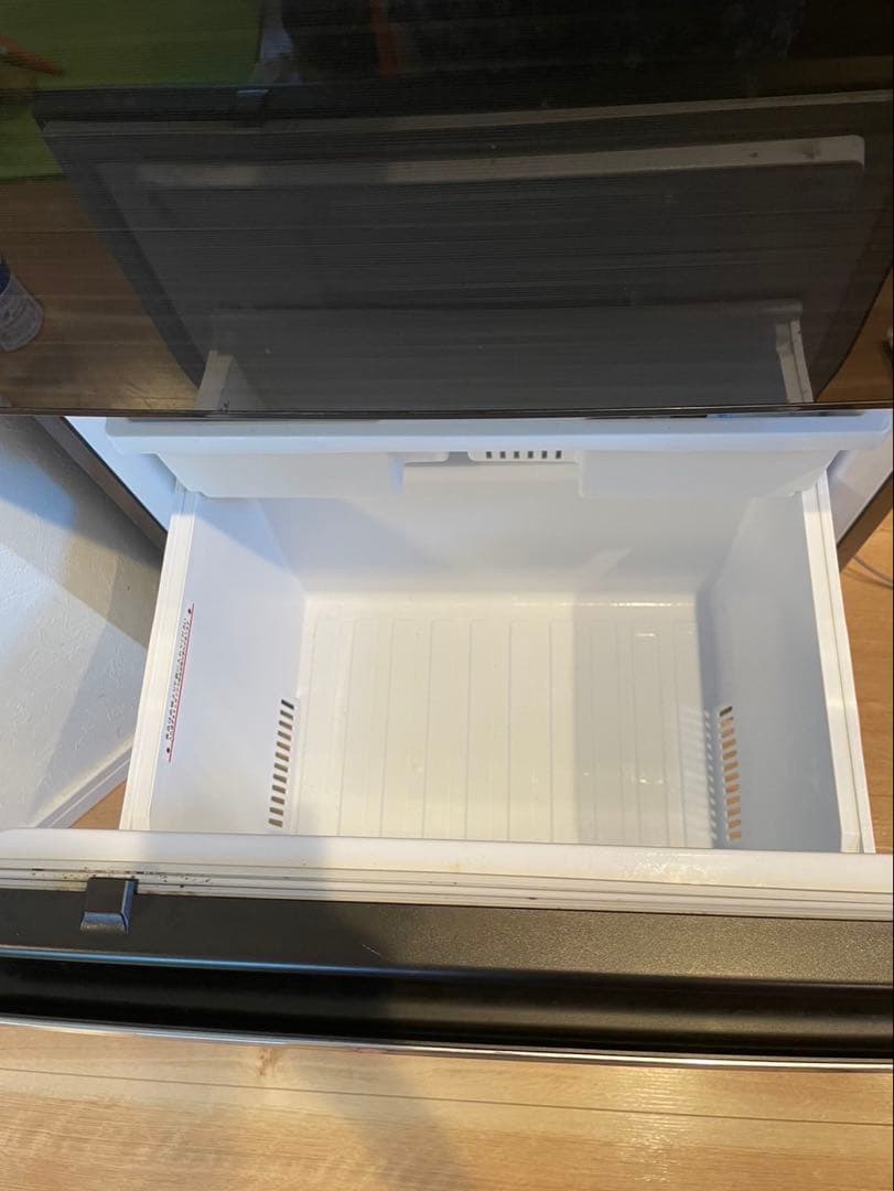 最終値引き8月末前まで　三菱　冷蔵庫　MR-CX37E-BR