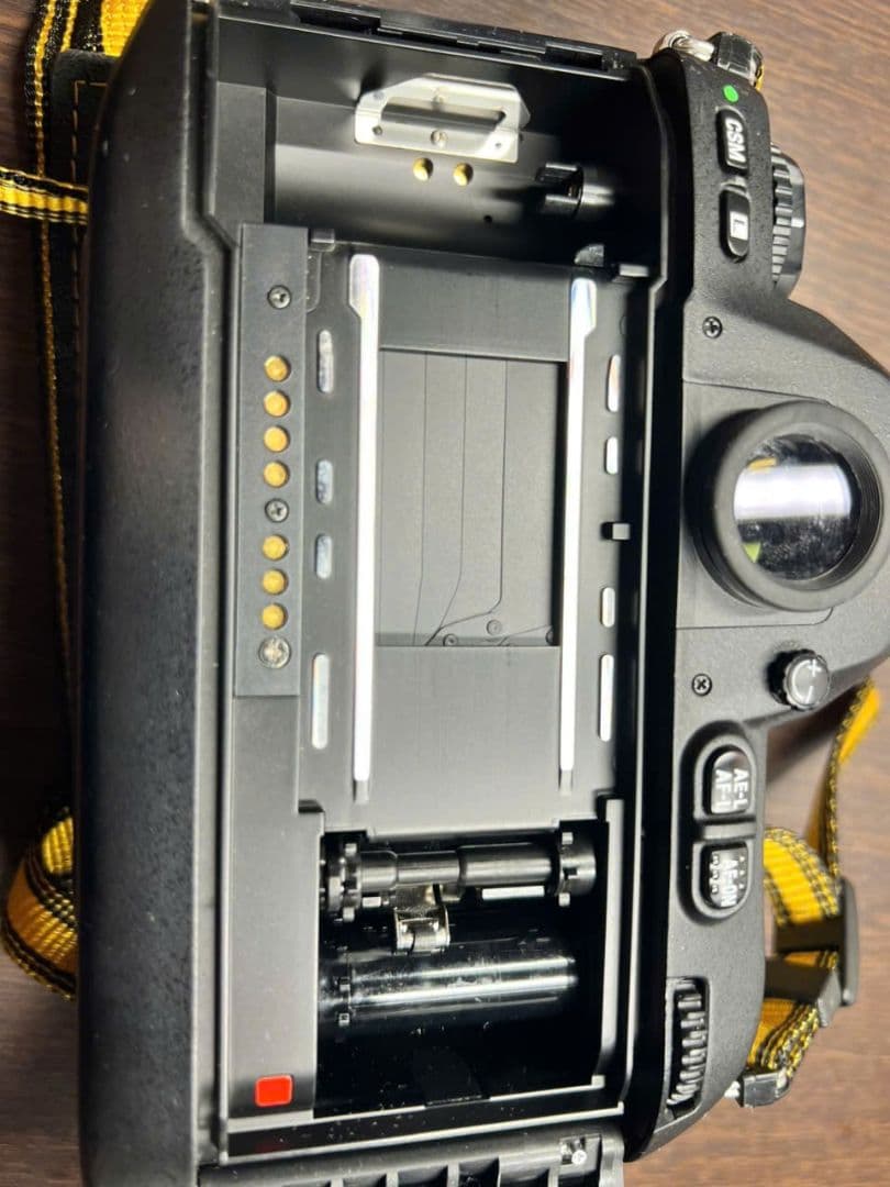 ニコン f100 + レンズ af 28-200 f3.5-5.6