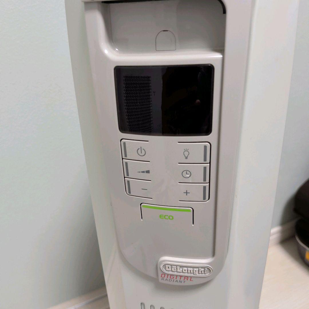 デロンギ オイルヒーター 8~10畳用 KHD410812-GC