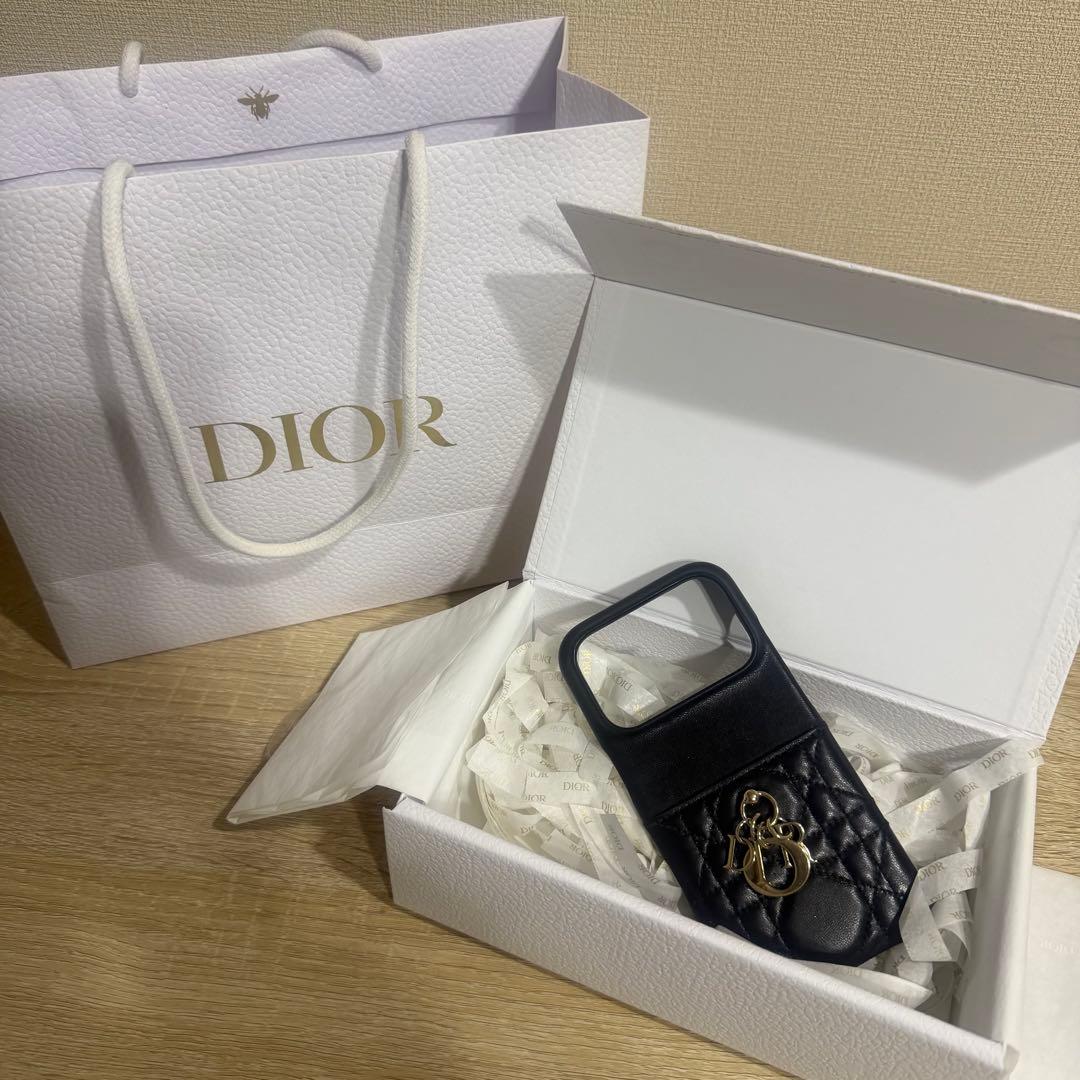 Lady Dior iPhone 17 Pro ケース