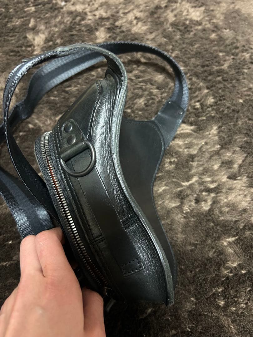 ヒョウドウ レザーヒップバック