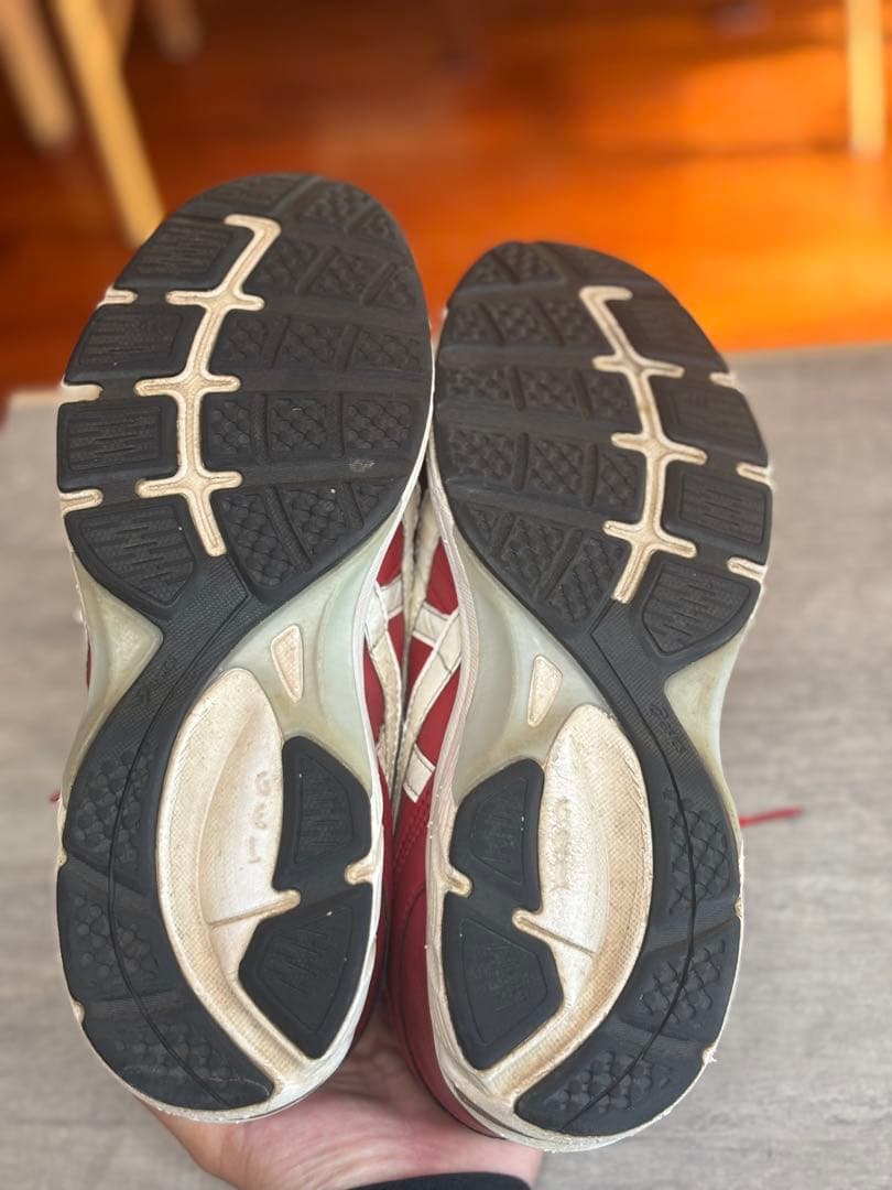 asics レッド トレーニングシューズ 27.5