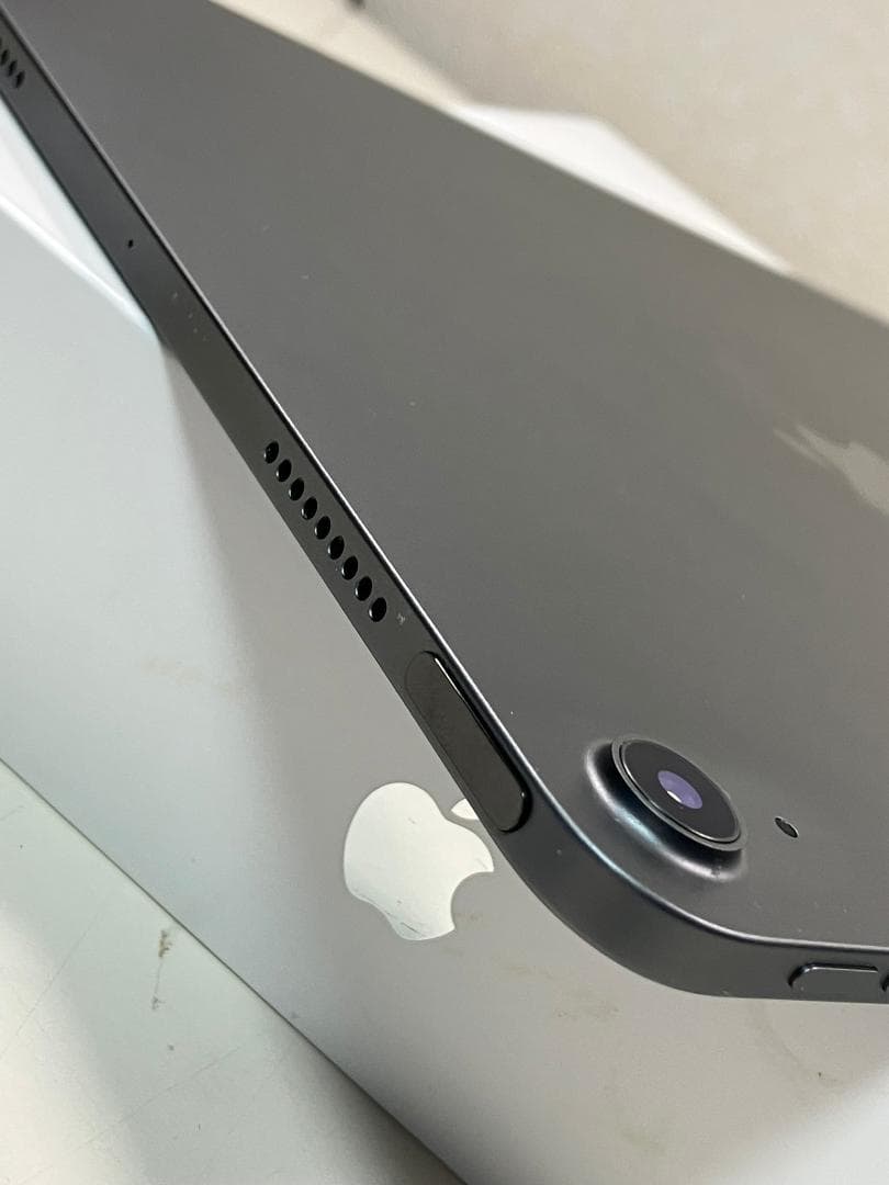 ipad　air4　64GB シルバー　Wi-Fiモデル　中古品