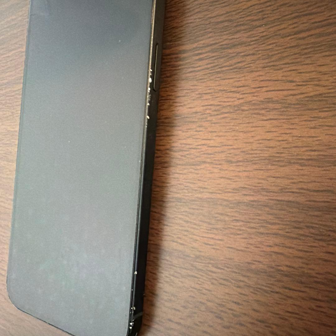 iPhone15plus、256GB、1年ほど使用済み、機能不備なし