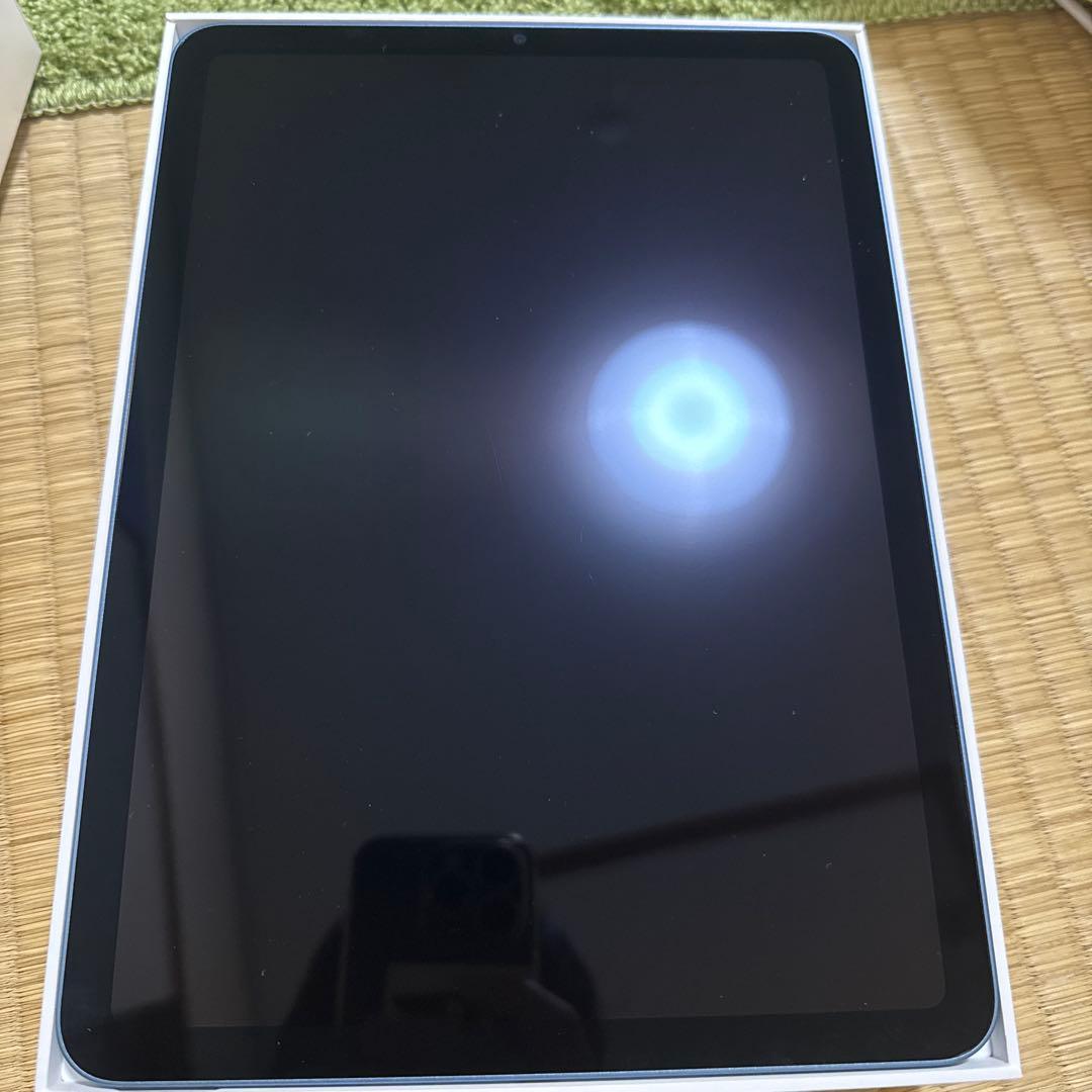た*ー様 Apple iPad Air第5世代 3M9E3J/A 64GBブルー