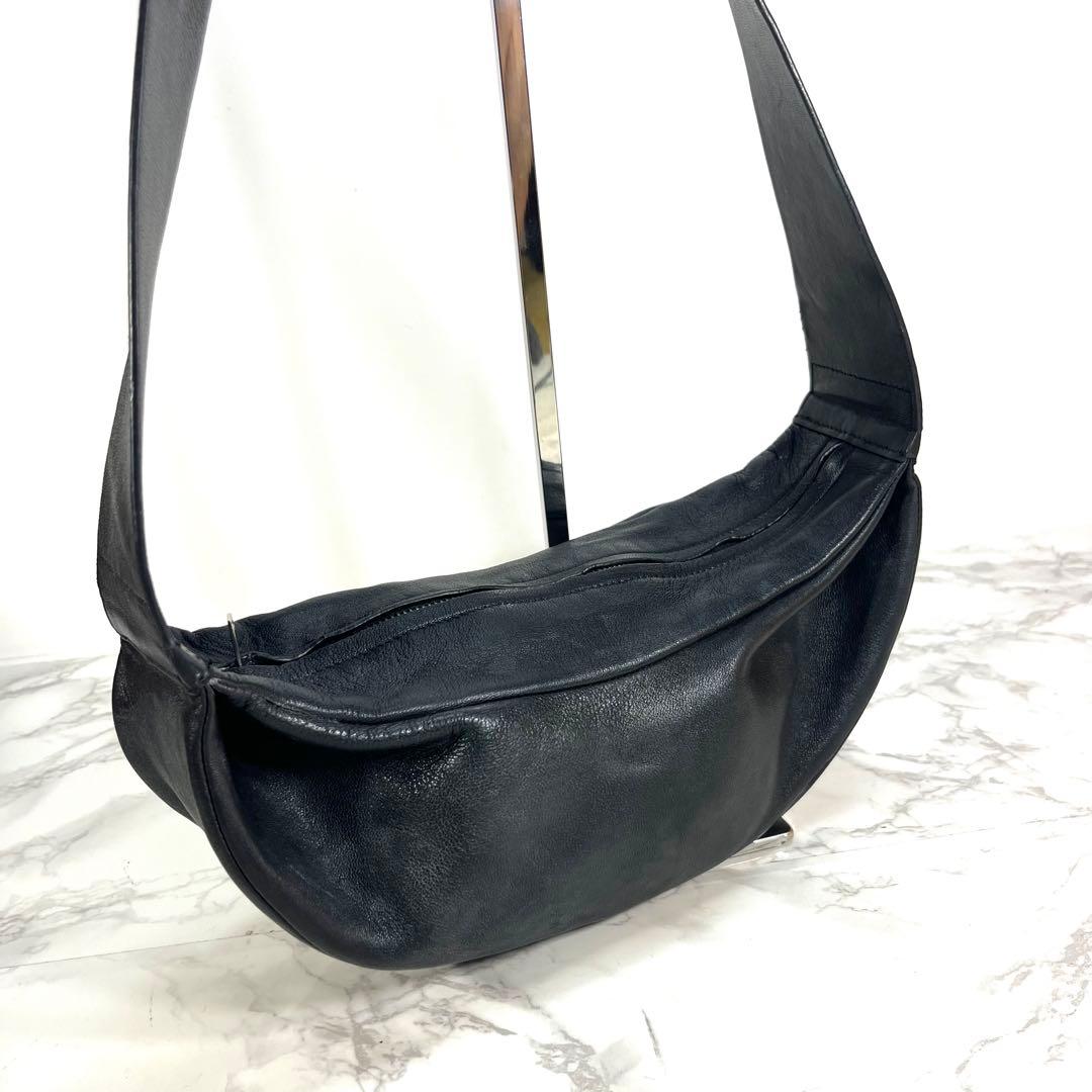 コ*モ様 COS コス ボディバッグ 羊革 プリーツベルトバッグ 黒 closs