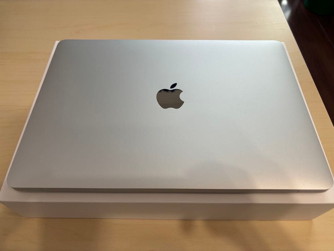 （美品）MacBook Air 13-inchシルバー （2020）