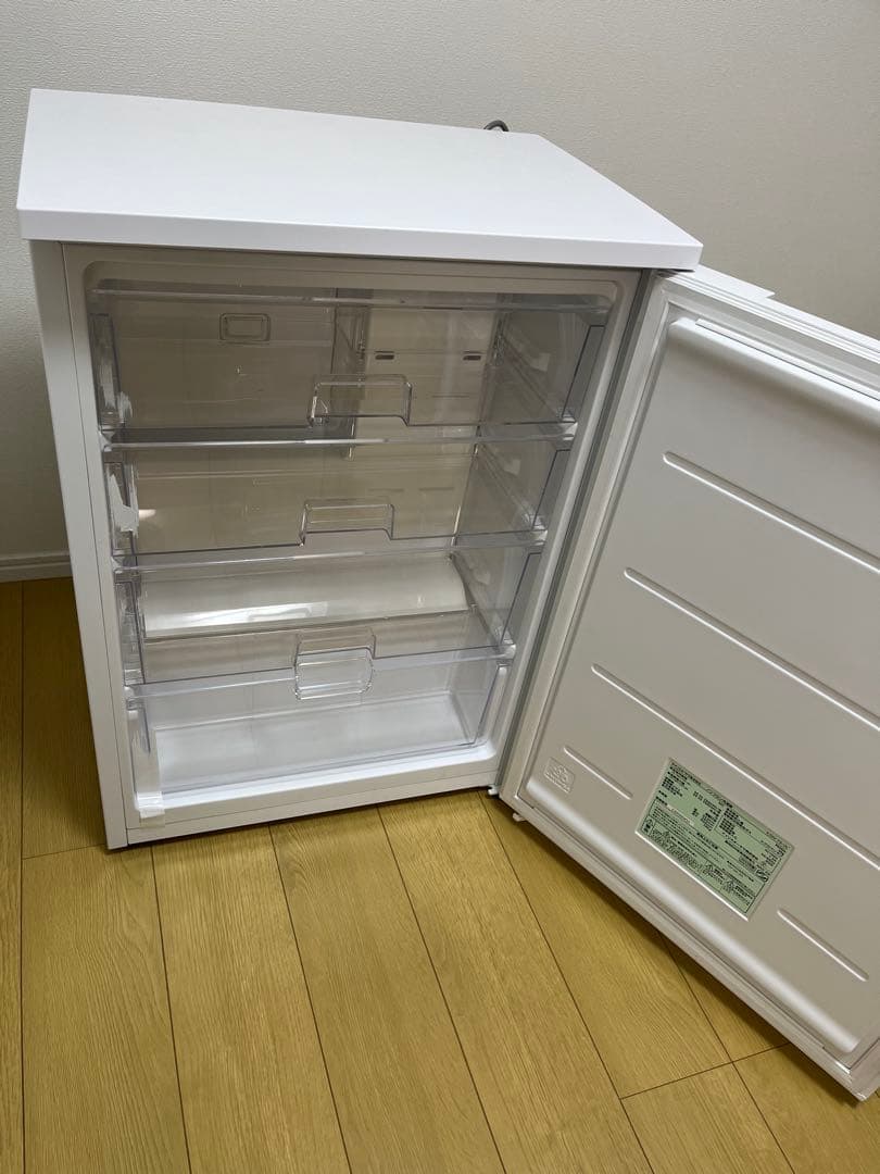 IUSN-7A-W 冷凍庫66L 2023年製