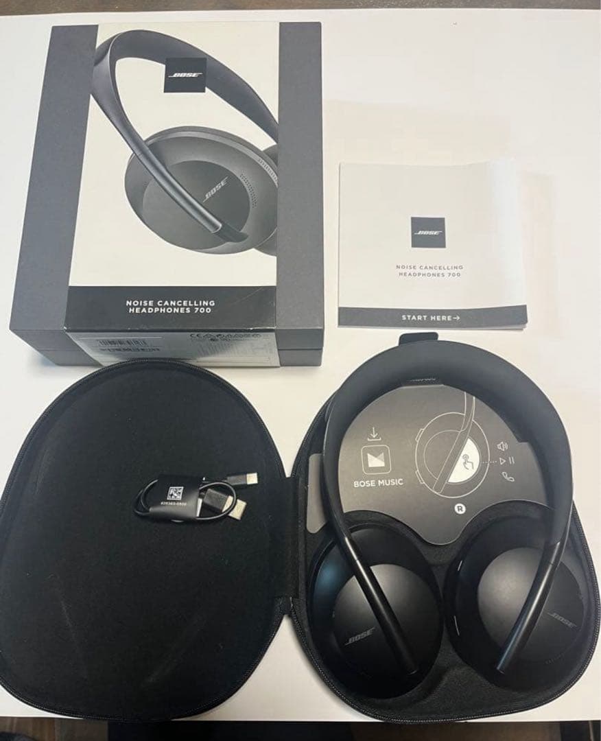 BOSE NOISE CANCELLING ヘッドホン　ボウズ 700