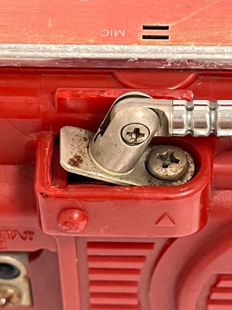 TOSHIBA 東芝　シュガーダブルラジカセ　昭和レトロ　赤 ジャンク品