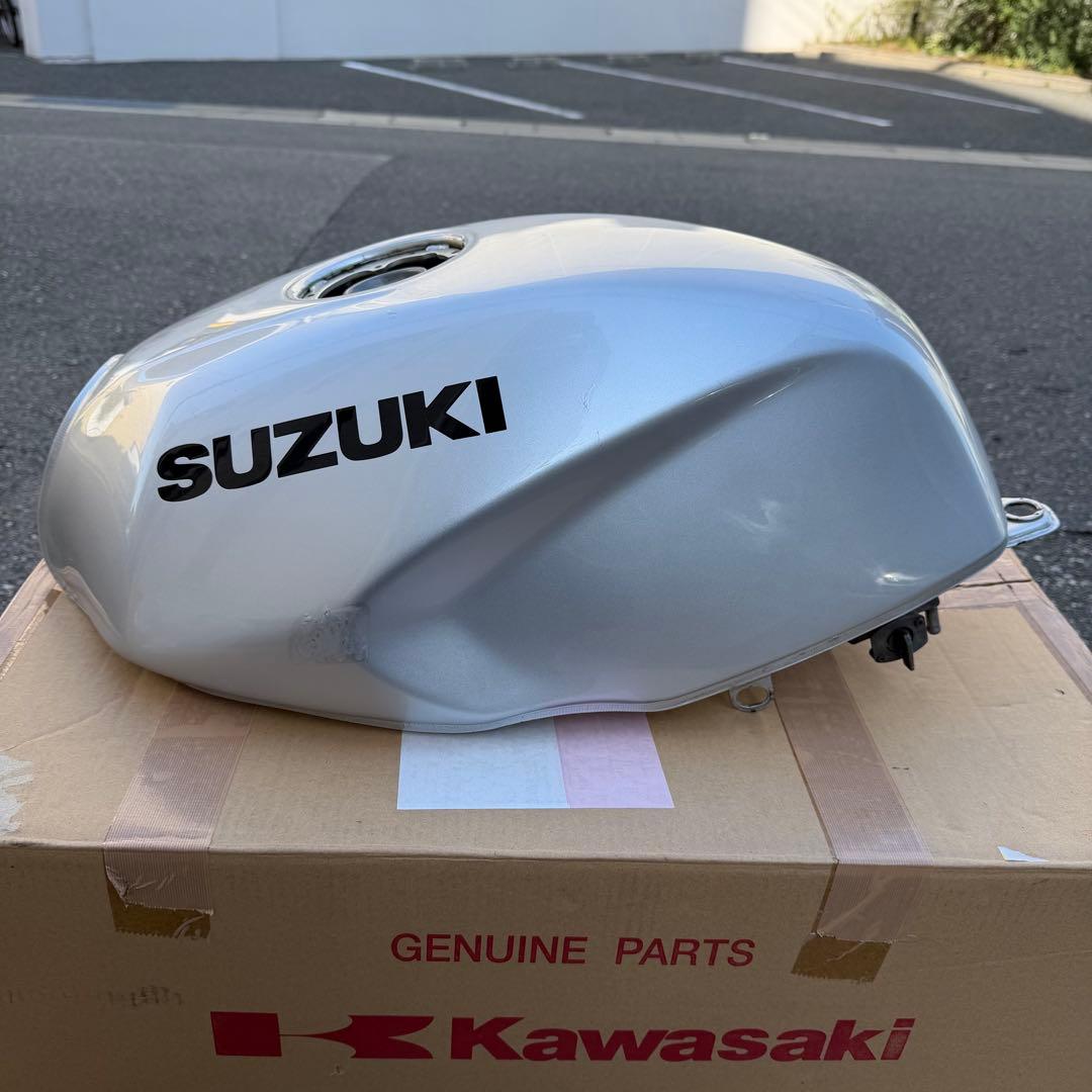 GSX250FX（バリオス2と同じ）ガソリンタンク