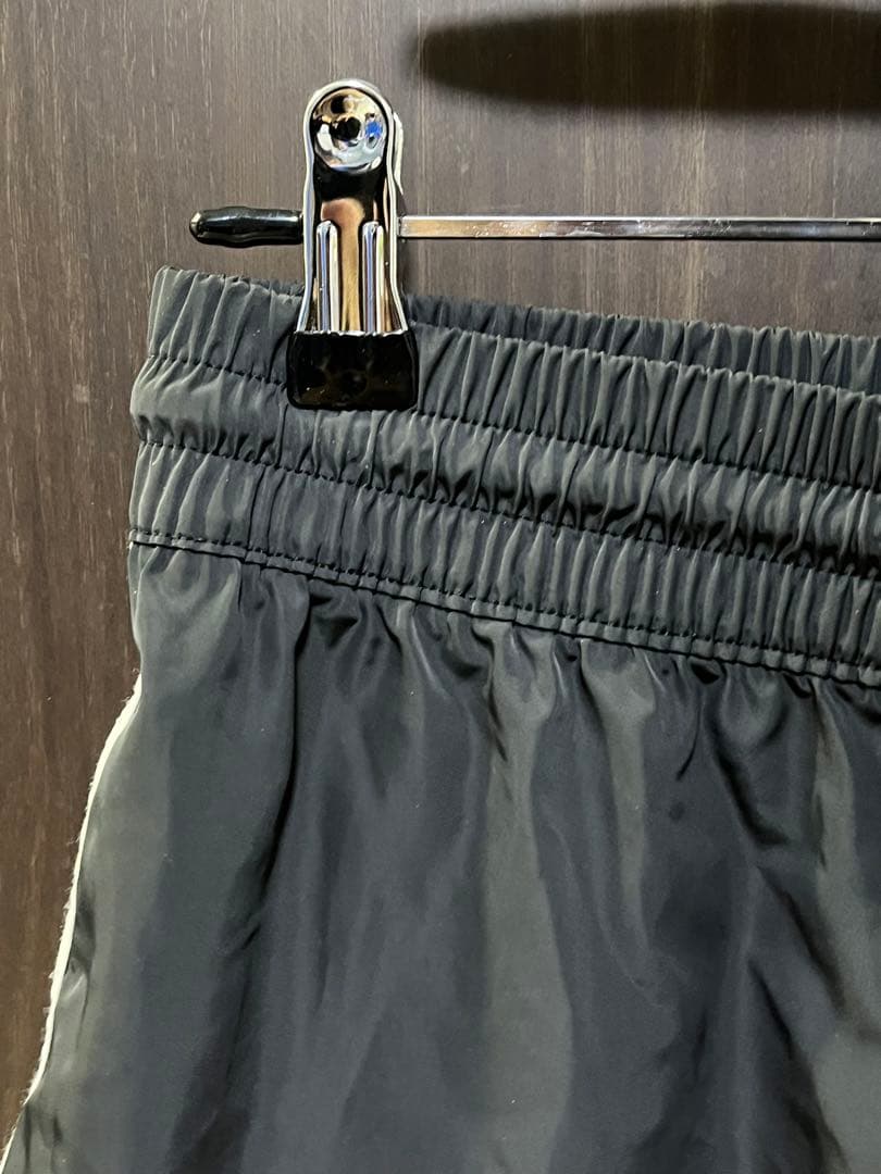 adidas レース トリム スリーストライプス ショーツ ショートパンツ